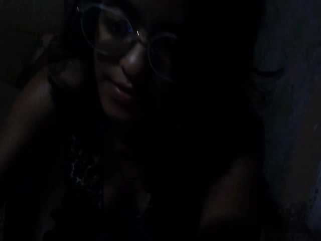 pocahontasb1 live cam on BongaCams
