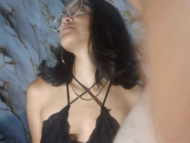 pocahontasb1 live cam on BongaCams
