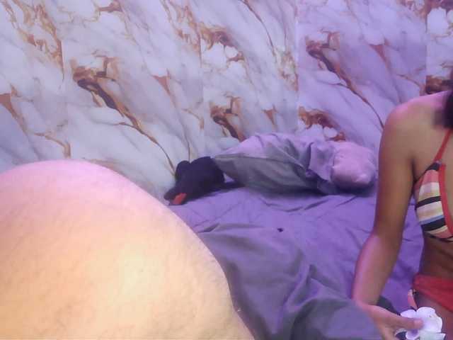 pocahontasb1 live cam on BongaCams