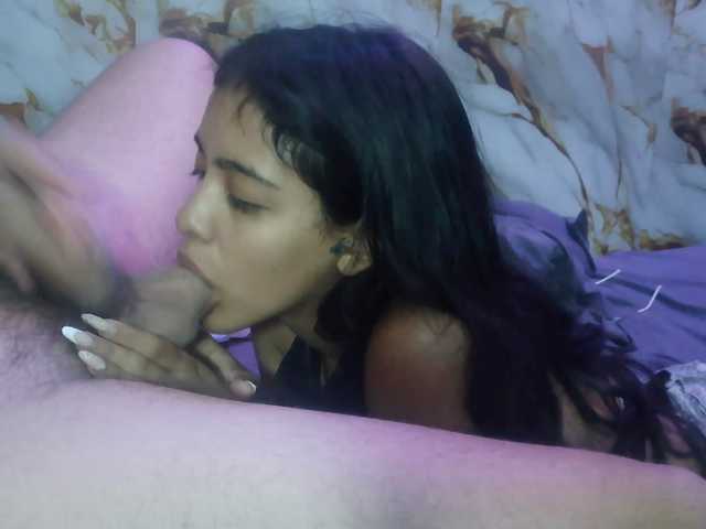 pocahontasb1 live cam on BongaCams