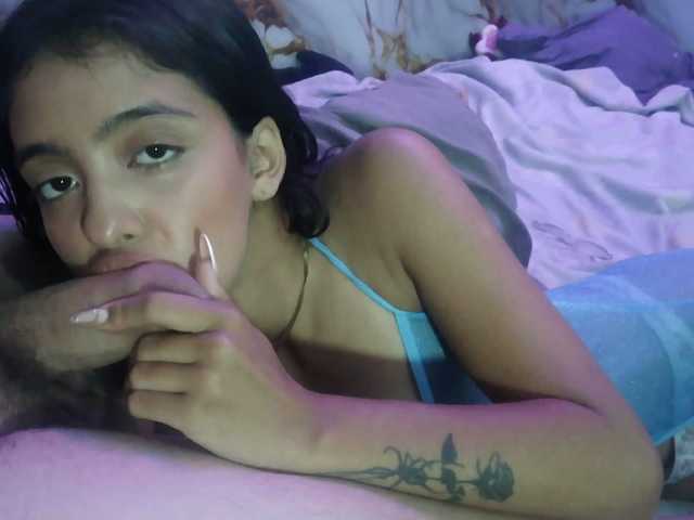 pocahontasb1 live webcam show