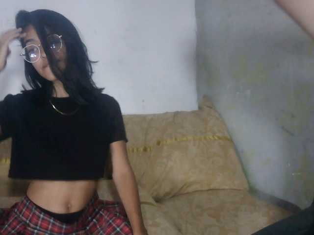 pocahontasb1 live cam on BongaCams