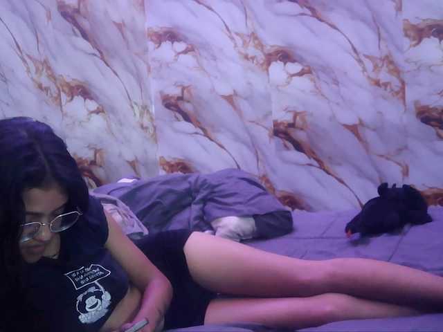 pocahontasb1 live cam
