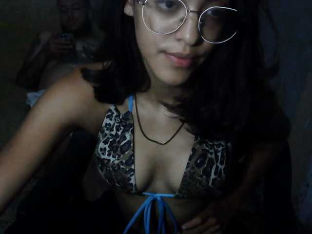 pocahontasb1 live cam on BongaCams