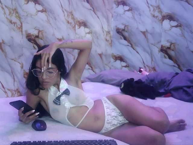 pocahontasb1 live webcam show