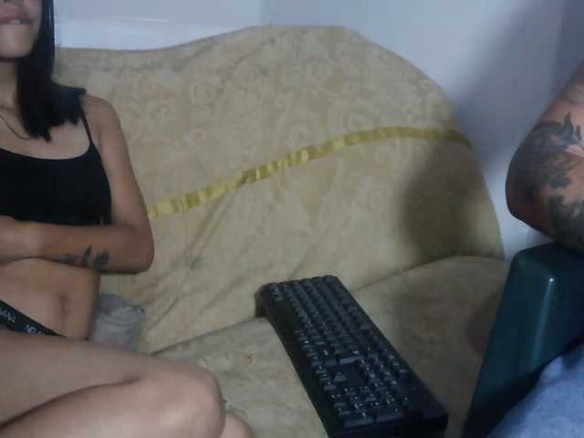 pocahontasb1 live cam on BongaCams