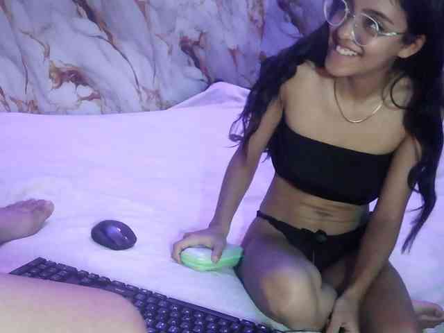 pocahontasb1 Sex Cam Show