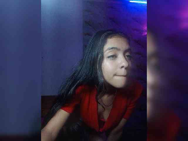 pocahontasb1 Sex Cam Show