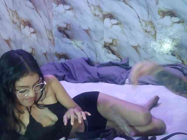 pocahontasb1 Sex Cam Show