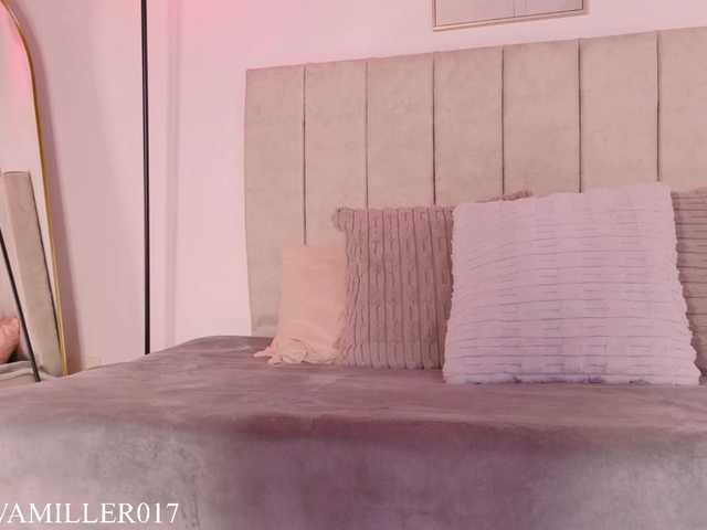 eva-miller7 live cam on BongaCams