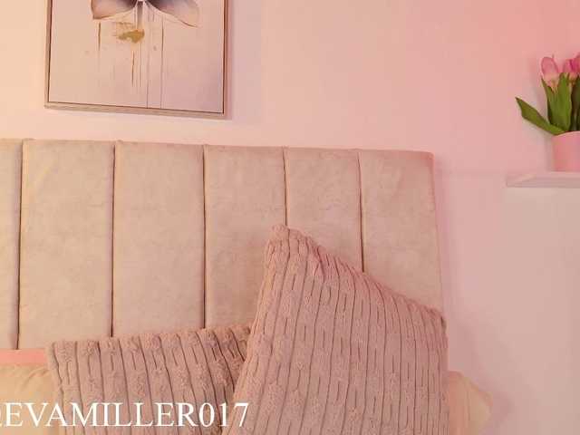 eva-miller7 live cam on BongaCams