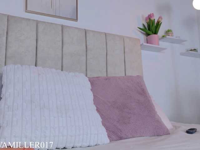 eva-miller7 live cam on BongaCams