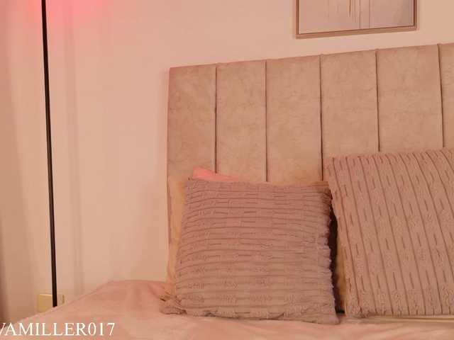 eva-miller7 live cam on BongaCams