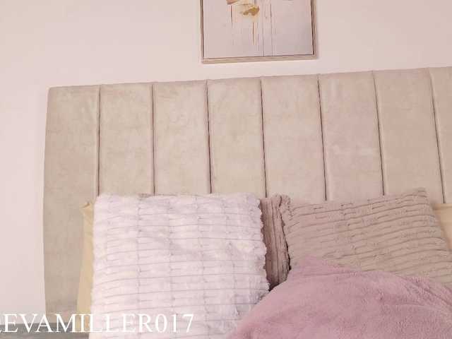 eva-miller7 live cam on BongaCams