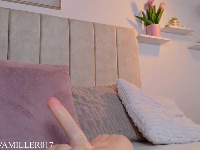 eva-miller7 live cam on BongaCams