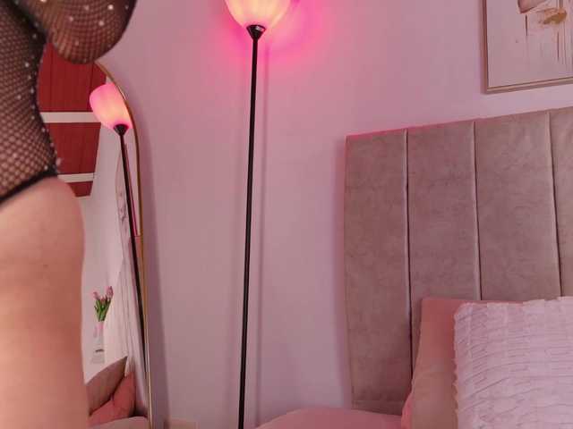 eva-miller7 live cam on BongaCams