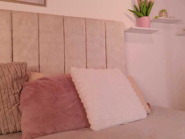 eva-miller7 live cam on BongaCams