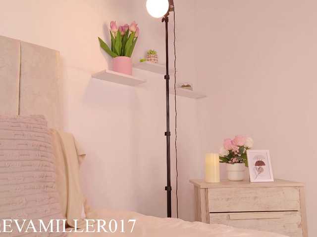 eva-miller7 live cam on BongaCams