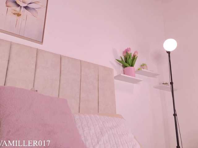 eva-miller7 live cam on BongaCams