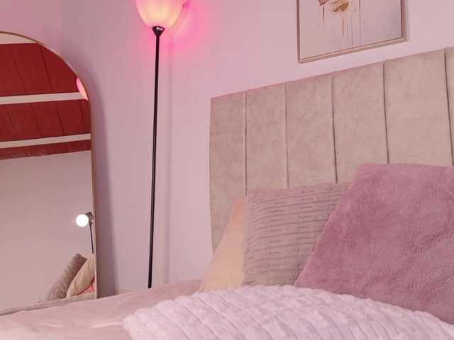 eva-miller7 live cam on BongaCams