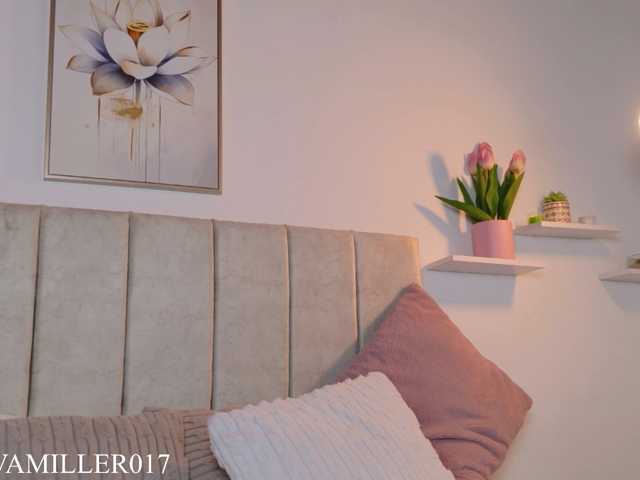 eva-miller7 live cam on BongaCams