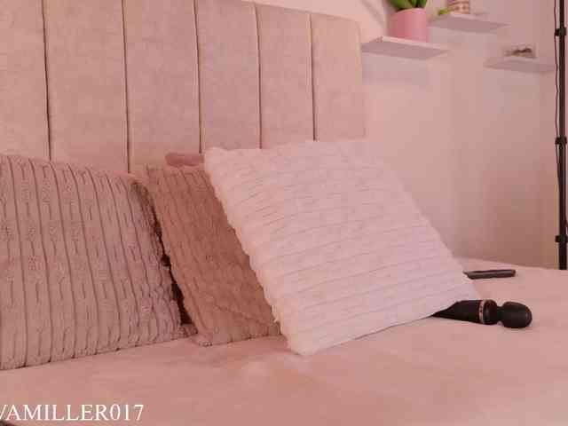 eva-miller7 Live Webcam on BongaCams