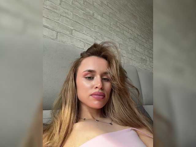 Enchantix live cam on BongaCams