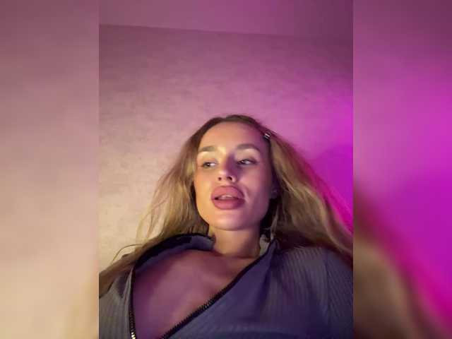 Enchantix live cam on BongaCams