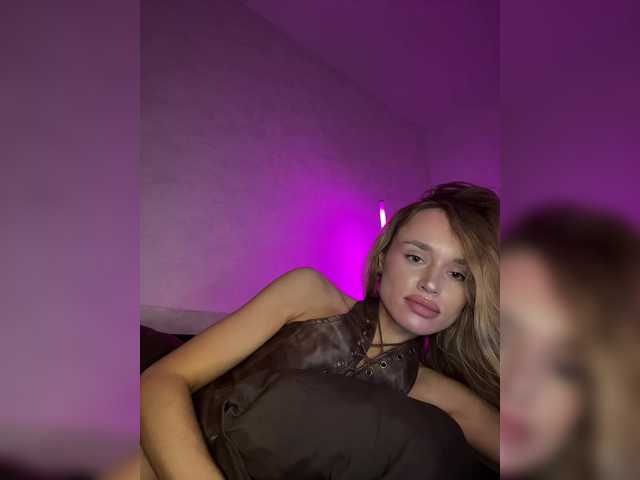 Enchantix live cam on BongaCams