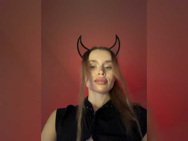 Enchantix live cam on BongaCams