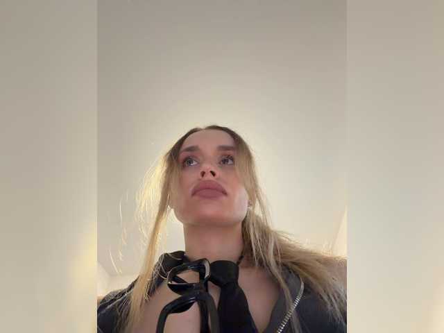 Enchantix live cam on BongaCams
