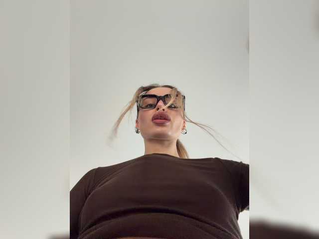 Enchantix live cam