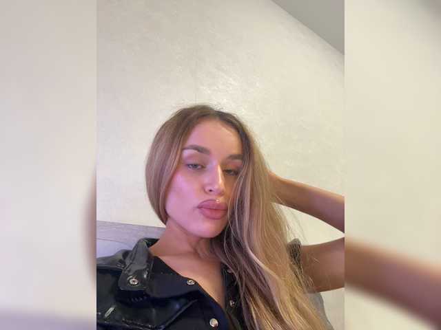 Enchantix live webcam show