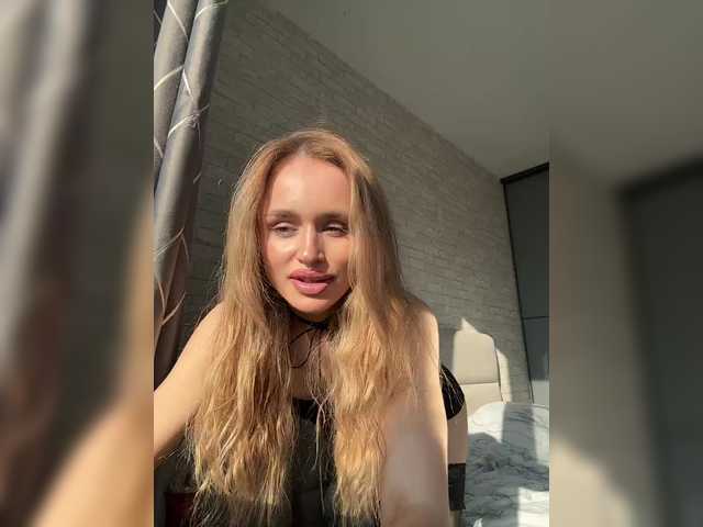 Enchantix live cam on BongaCams