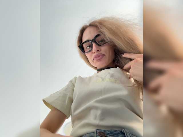 Enchantix live cam on BongaCams