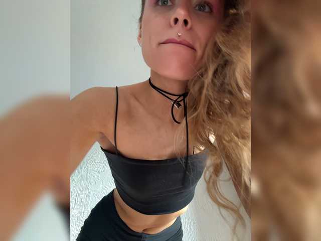 Enchantix live cam on BongaCams