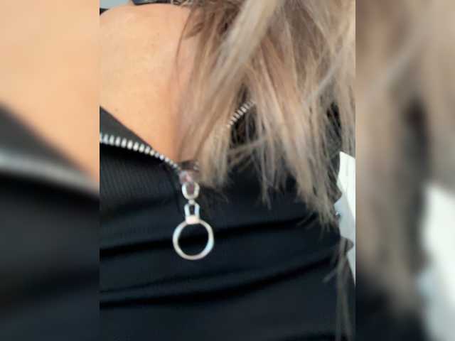 Enchantix live cam on BongaCams