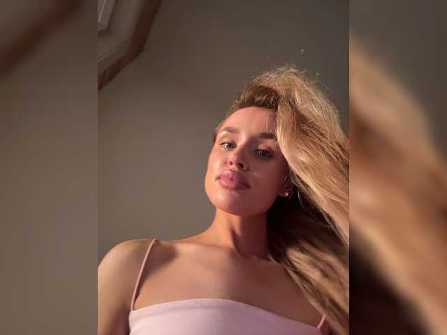 Enchantix live cam on BongaCams