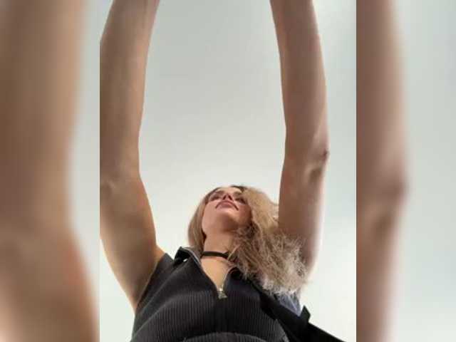 Enchantix live cam on BongaCams