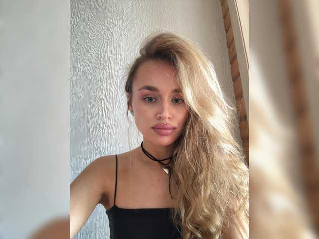 Enchantix live cam on BongaCams