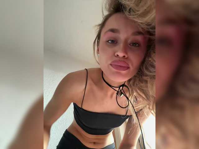 Enchantix live cam on BongaCams