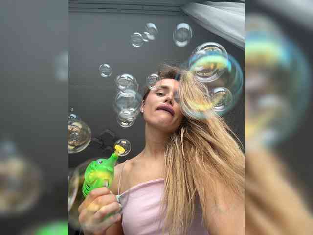 Модель: Enchantix