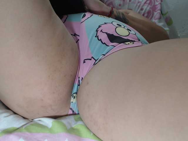 Pamela2023 live cam on BongaCams