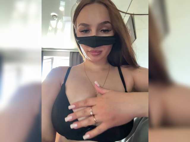 MINIKITTYA live webcam show