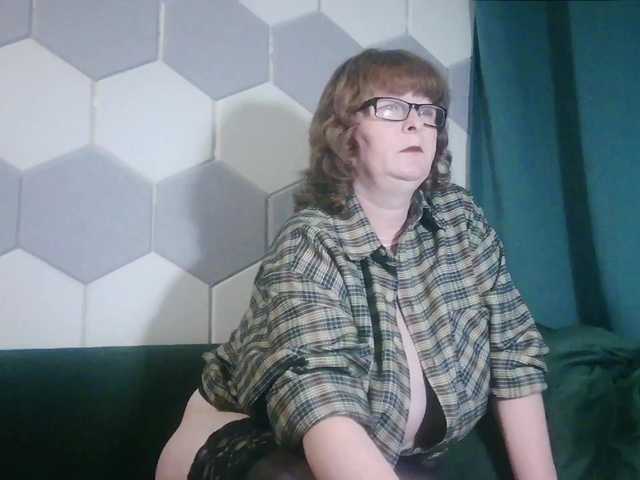 le modèle Yagodka78 est en webcam porno dans un show sur le site bongacams, il possède les tags suivants: White/Caucasian,Brunette,Shaved