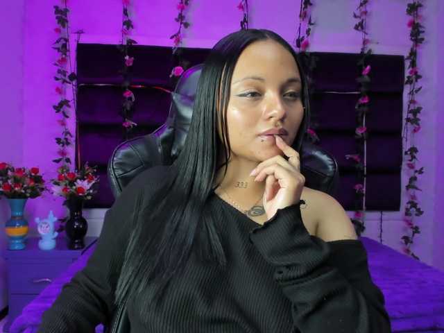 sweelanna live cam on BongaCams