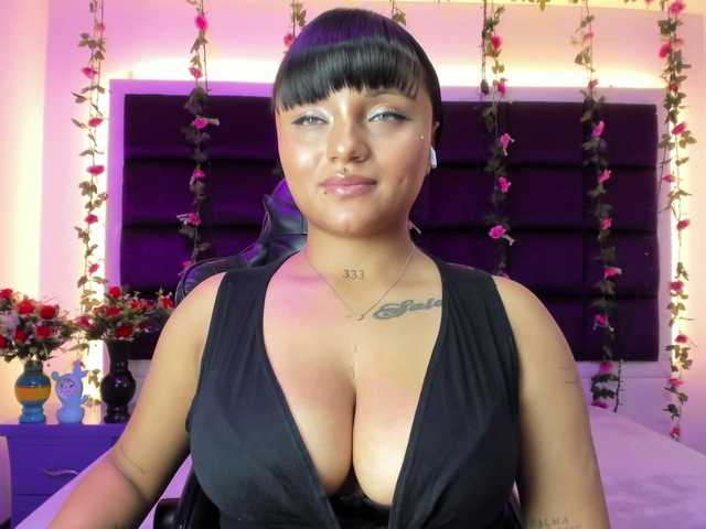 sweelanna live webcam show
