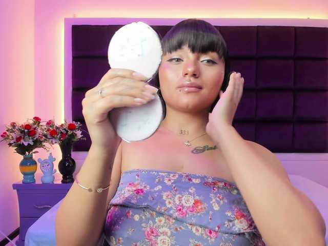 sweelanna live cam on BongaCams