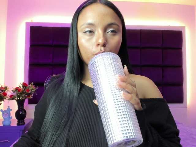 sweelanna live webcam show