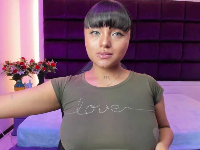 sweelanna live cam on BongaCams